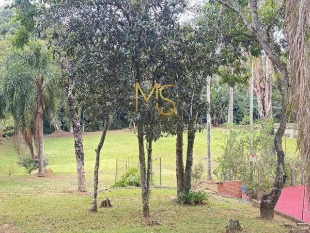 Terreno em Jardim São João, Jandira/SP de 1328m² à venda por R$ 548.000,00