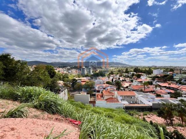 Terreno em Jardim Santa Adelaide Jundiaí, SP