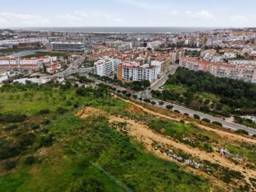 Terreno em Luz