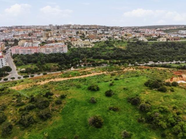 Terreno em Luz