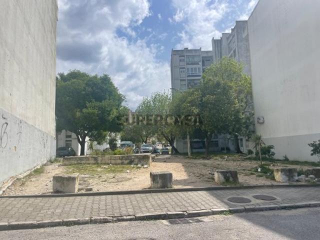 Terreno em Lanchoa Oportunidade Única para Construção!