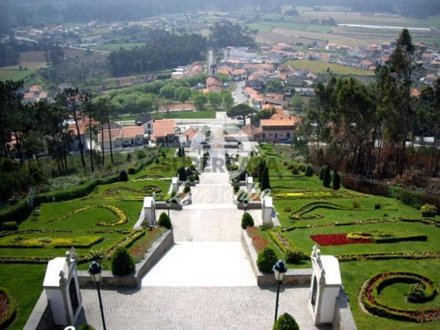 Terreno em Laúndos