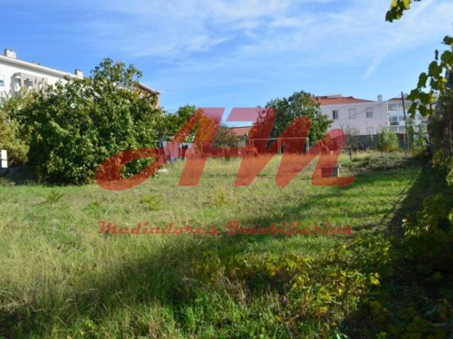Terreno em Lisboa com área total de 2000 m²