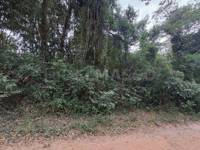 Terreno em loteamento com acesso a represa!