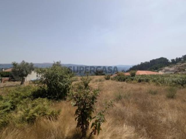 Terreno em Louredo
