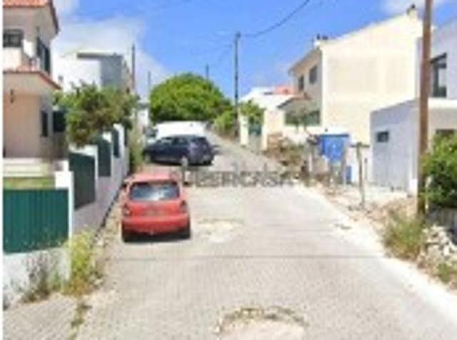 Terreno em Loures
