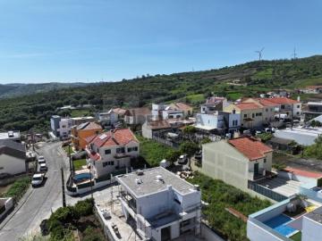 Terreno em Loures