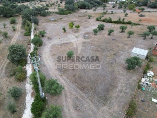 Terreno em Pernes