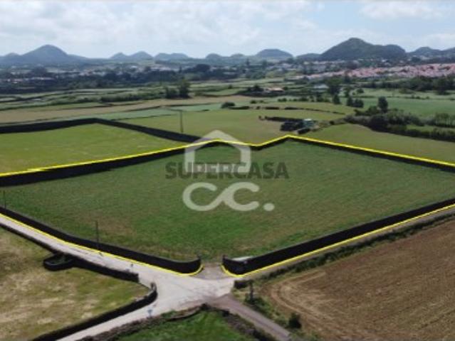 Terreno em Pico da Pedra