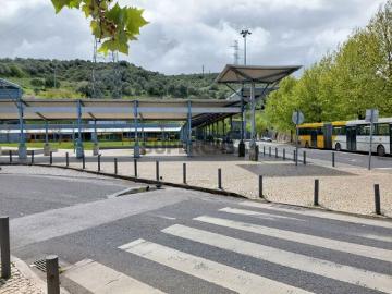Terreno em Pontinha e Famões