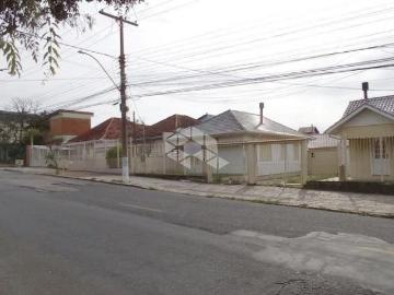 TERRENO em Porto Alegre no bairro Vila Ipiranga, com casa mista, com área de 102,58m2