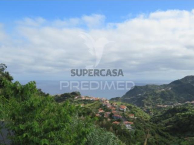 Terreno em Porto da Cruz