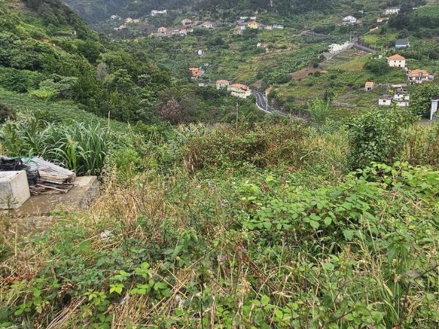 Terreno em Porto da Cruz de 870,00 m²