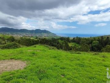 Terreno em Povoação de 142408,00 m²
