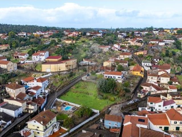 Terreno em Reguengo Grande
