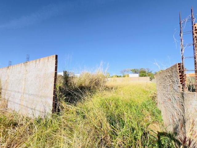 Terreno em Residencial Drummond, Ituiutaba/MG