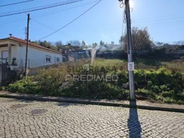 Terreno em Santo Tirso, Couto S.Cristina e S.Miguel e Burgães