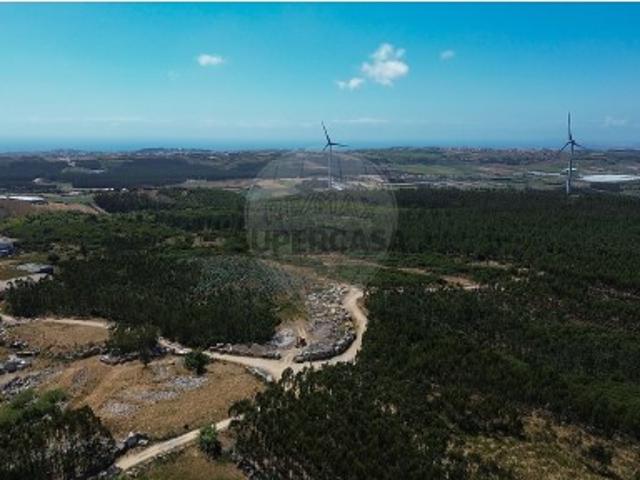 Terreno em São Bartolomeu dos Galegos e Moledo