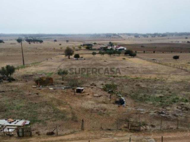 Terreno em São Bento do Cortiço e Santo Estêvão