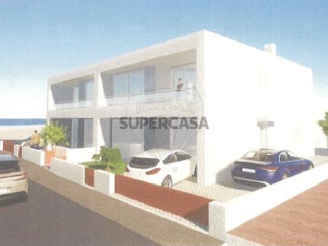 Terreno em São Domingos de Rana