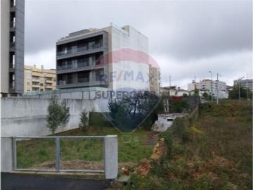 Terreno em São João da Madeira