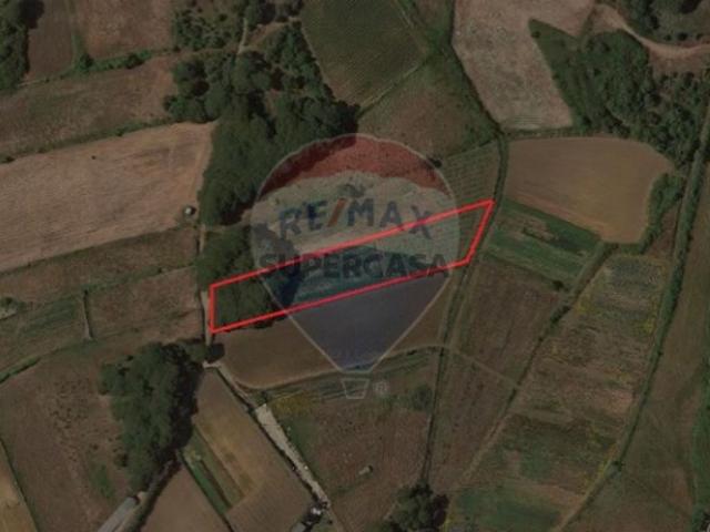 Terreno em São João das Lampas