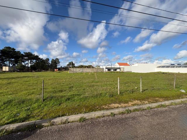 Terreno em São Lourenço, Brejos de Azeitão Espaço para construir, margem para sonhar