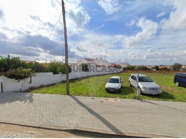 Terreno em São Manços e São Vicente do Pigeiro