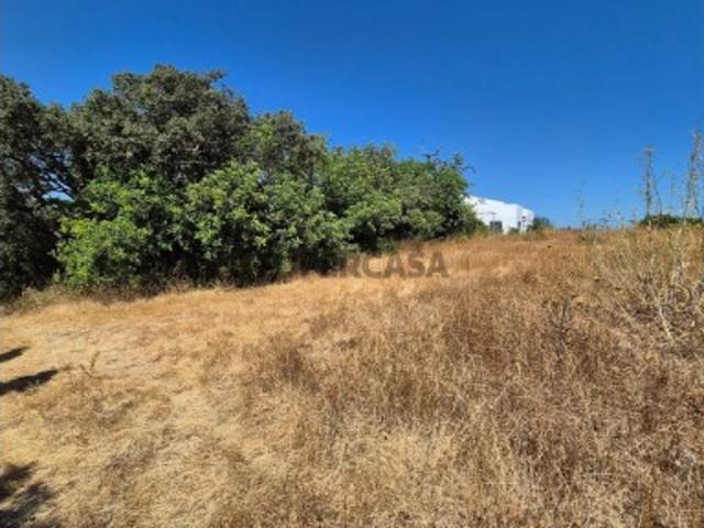 Terreno em Faro Sé e São Pedro