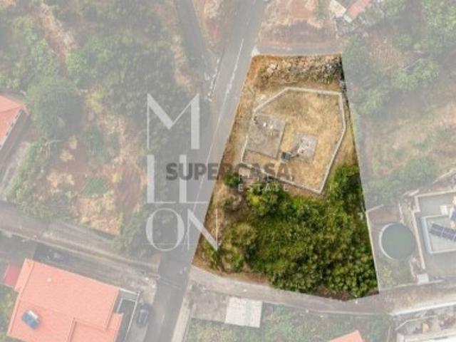 Terreno em Santa Cruz