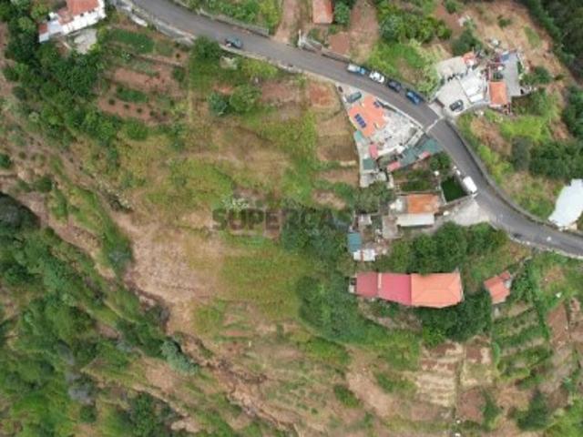 Terreno em Santa Cruz