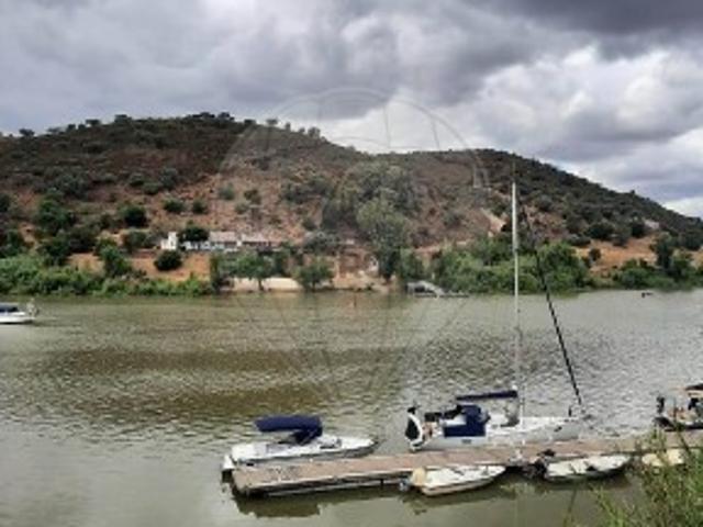 Terreno em Santana de Cambas