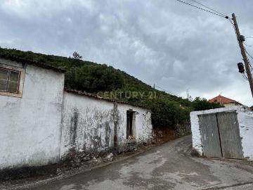 Moradia em Santarém l Potencial de Reabilitação