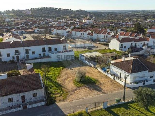 Terreno em Santiago do Escoural