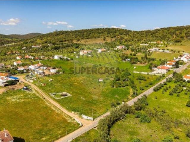 Terreno em Santiago do Escoural