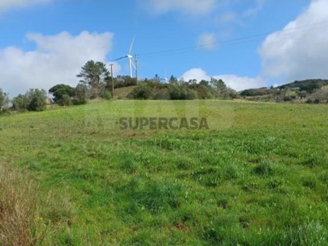 Terreno em Santo Quintino