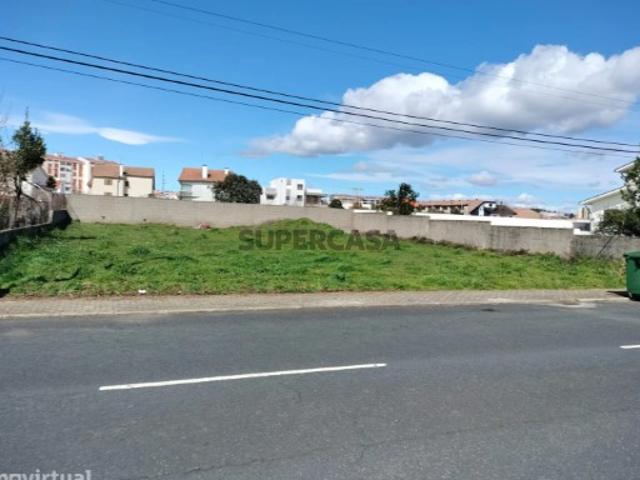 Terreno em Sé, Santa Maria e Meixedo