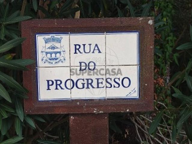 Terreno em Secarias