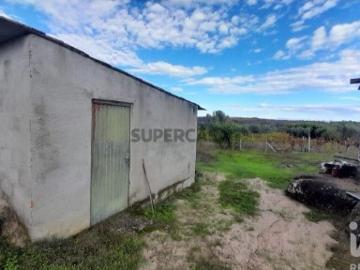 Terreno em Seixo da Beira de 14947,00 m²