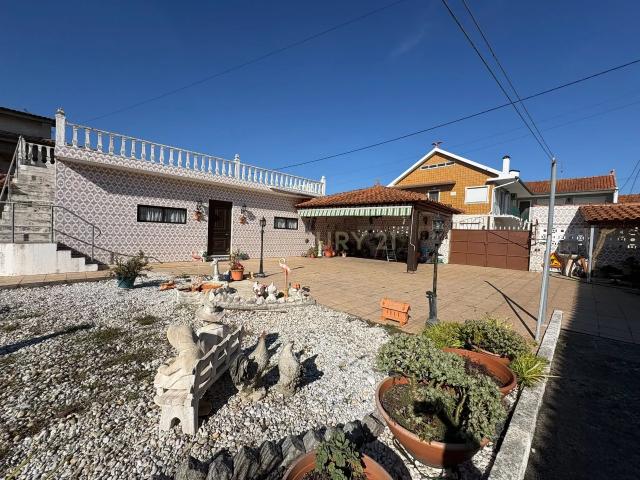 Quintinha com terreno em Vagos
