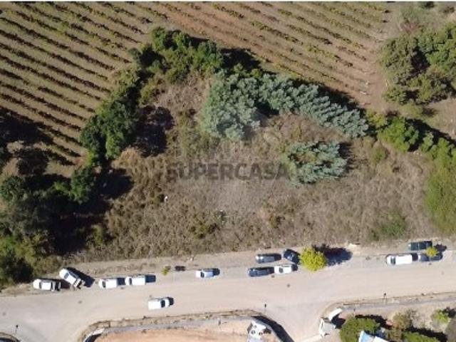 Terreno em Taveiro, Ameal e Arzila