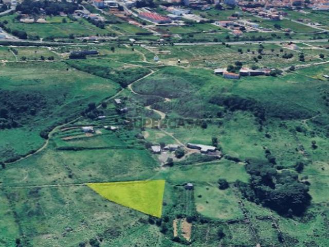 Terreno em Terrugem