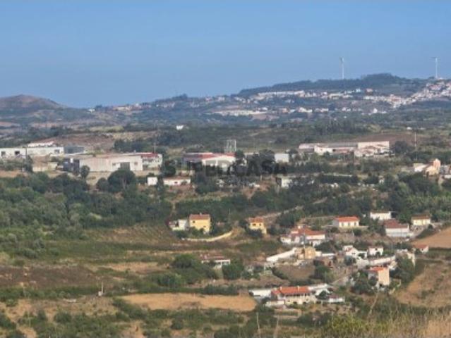 Terreno em Terrugem