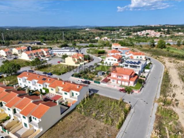 Terreno em Tornada e Salir do Porto