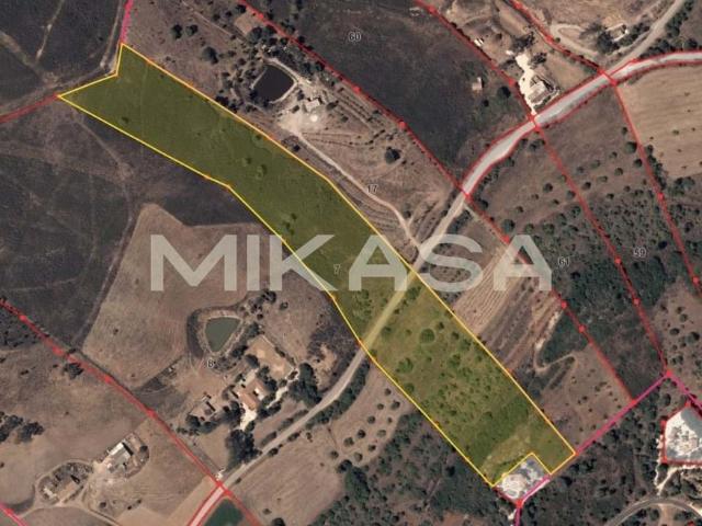 Terreno em União das freguesias de Bensafrim e Barão de São João