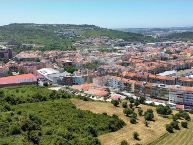 Terreno em União Freguesias Santa Maria, São Pedro e Matacães