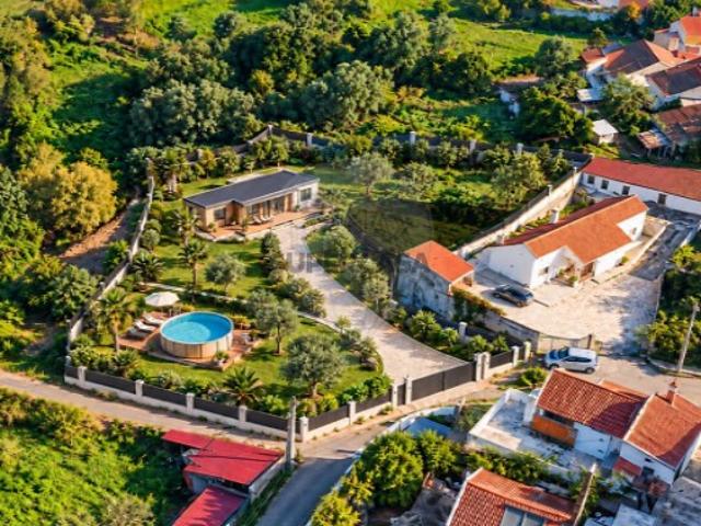 Terreno em Venda do Pinheiro e Santo Estêvão das Galés