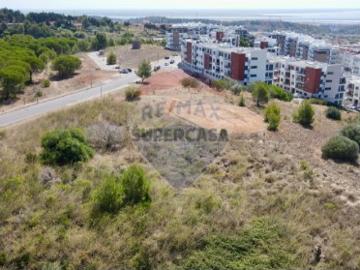 Terreno em Vialonga