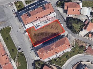 Terreno em Vila de Cucujães