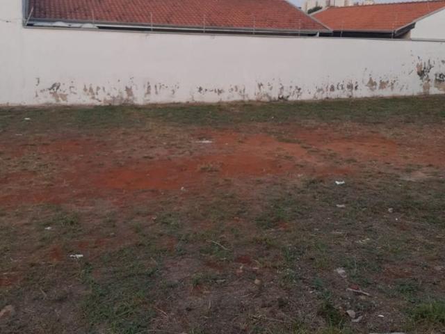 Terreno em Vila Nossa Senhora de Fátima, Americana/SP de 302m² para locação R$ 1.960,00/mes